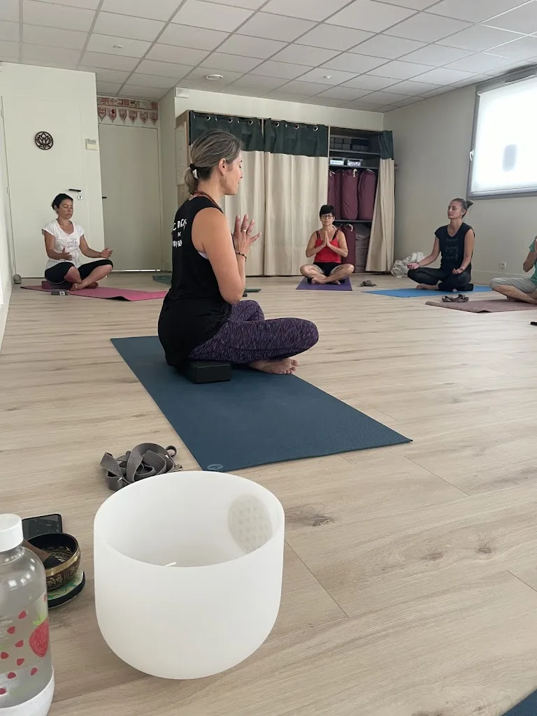 STUDIO LOTUS 333 - centre de Yoga - photo 2