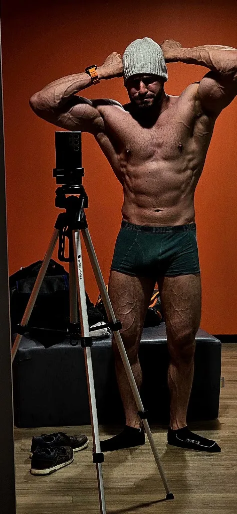 Basic-Fit - photo 1