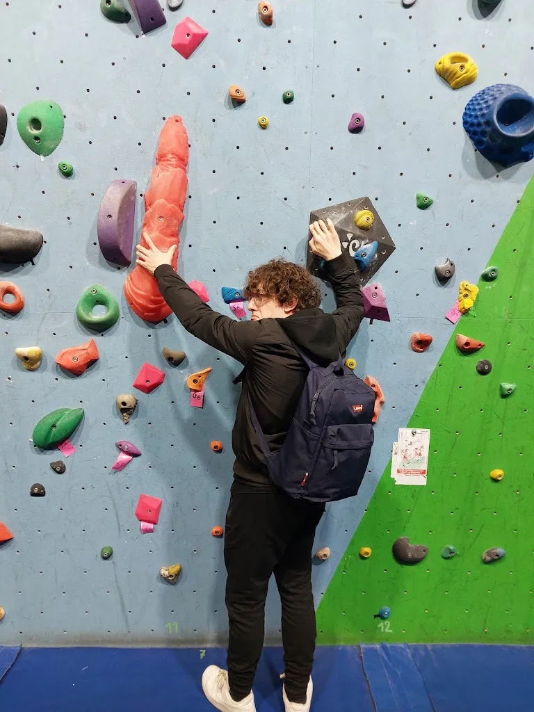 Gymnase Colette - photo 1