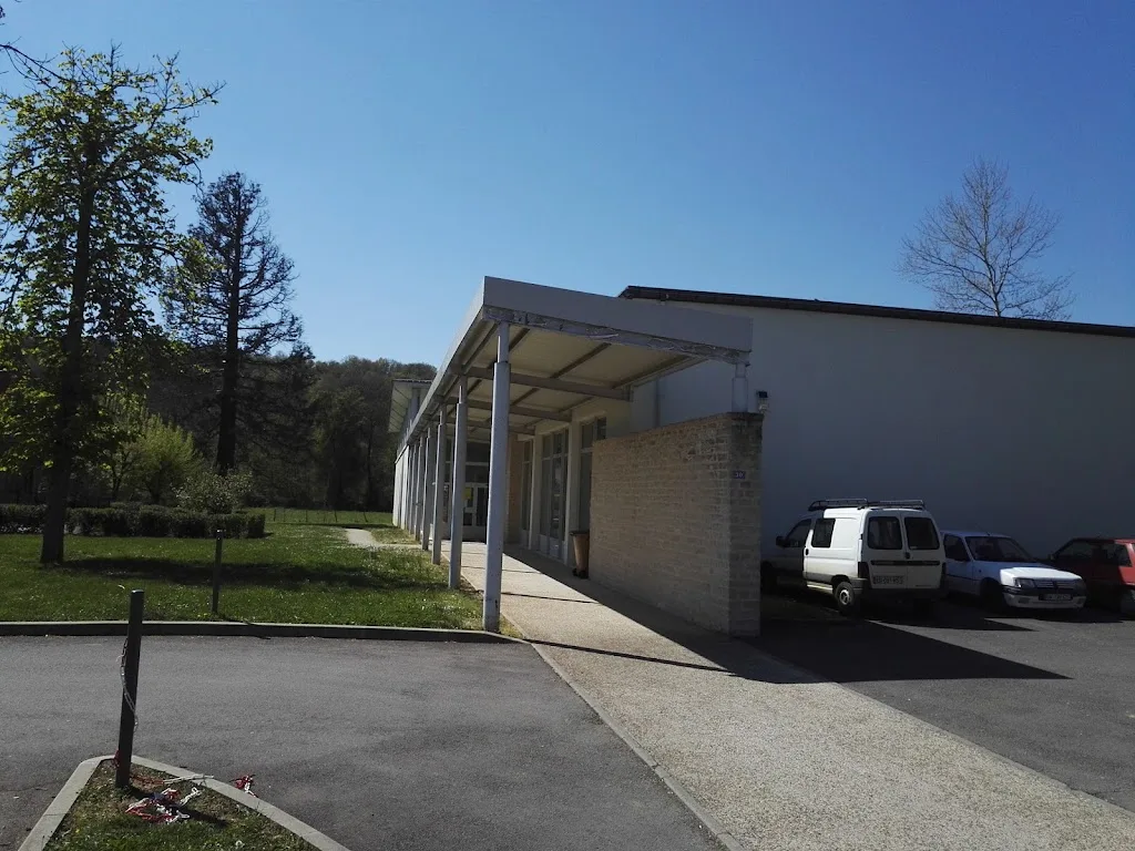 Gymnase cantonal de l'Isle-sur-Serein