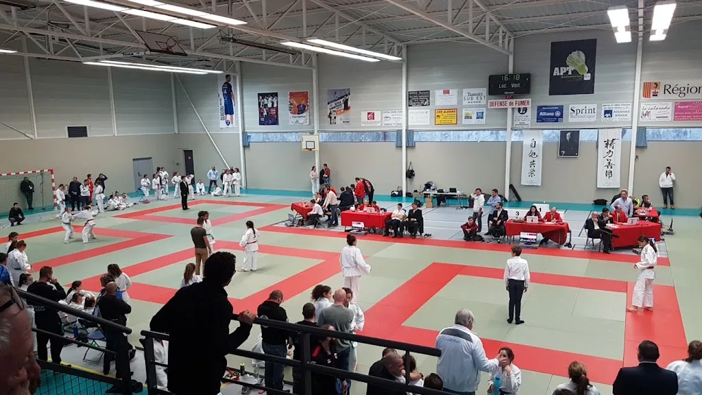 Complexe Sportif Michaël Guigou - photo 4