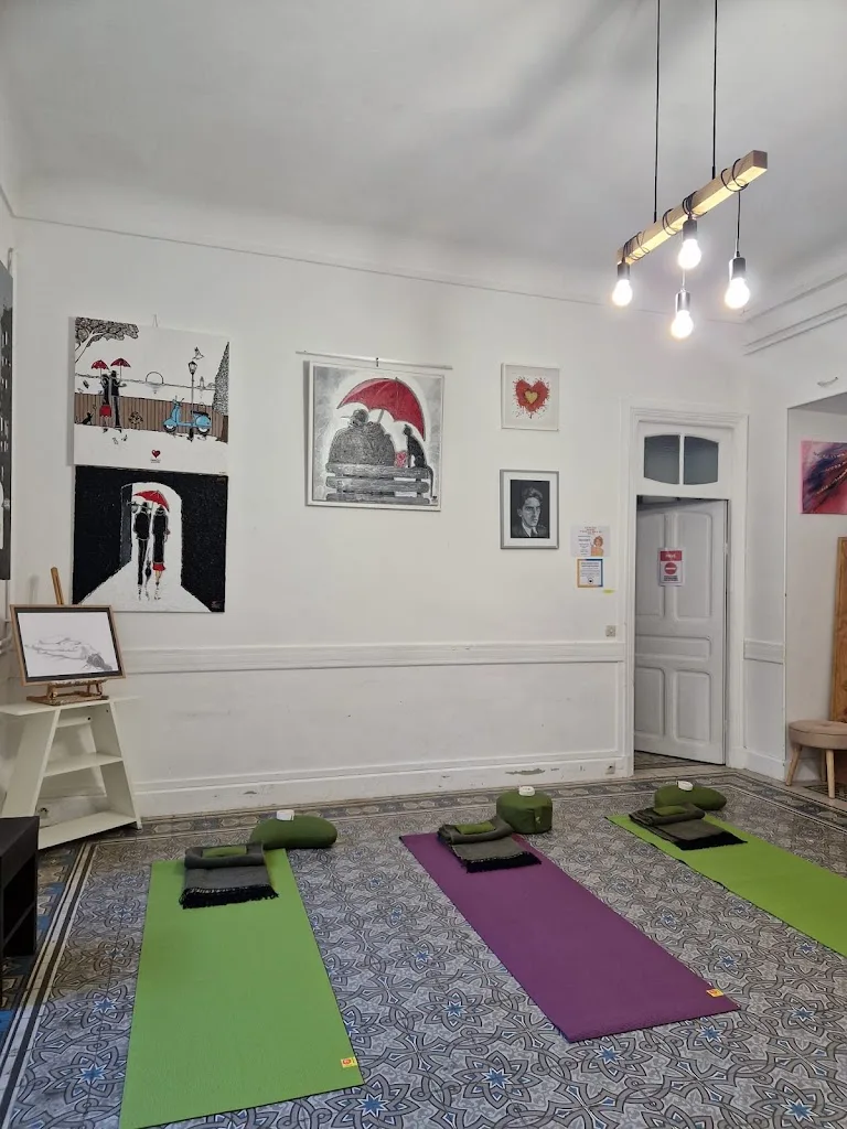 Conscious Yogi - photo 1
