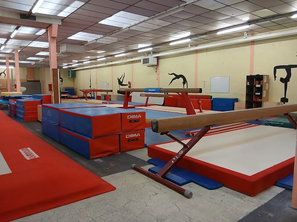Salle de gymnastique : Régine Capon - photo 2