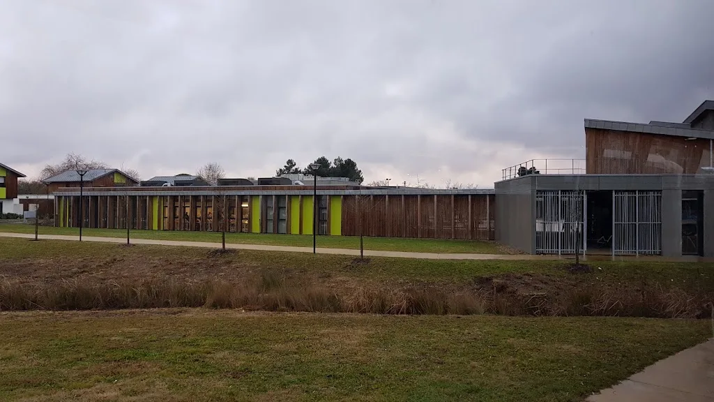 Salle multisport du collège, alias gymnase - photo 2