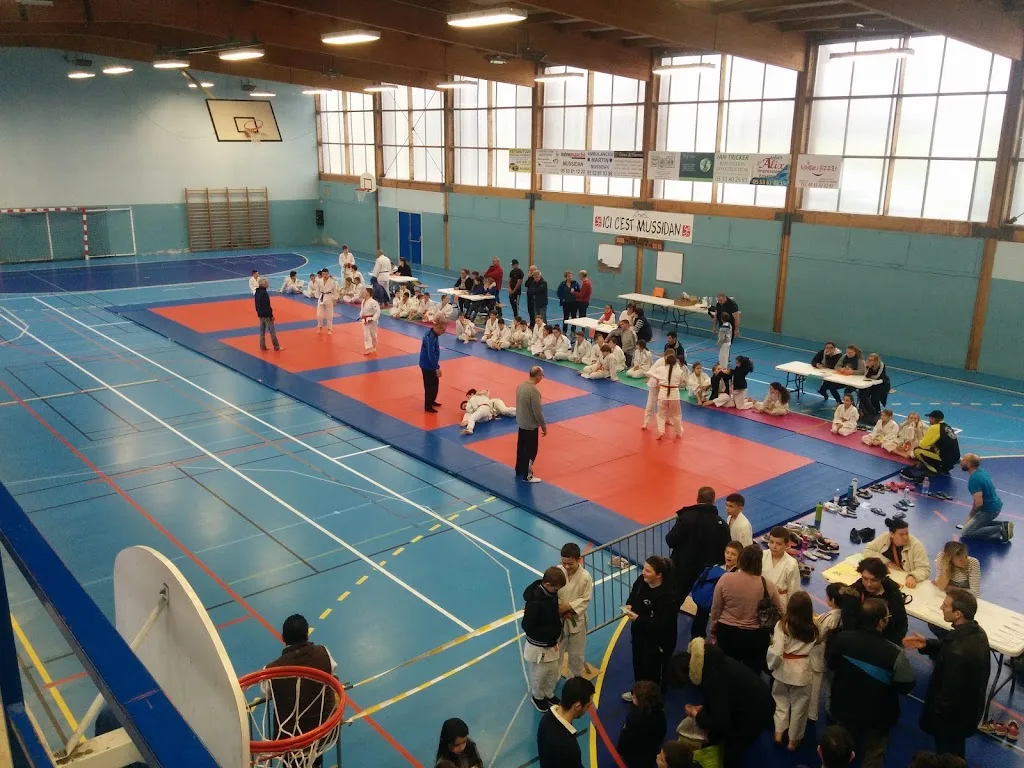 Gymnase des Châtenades