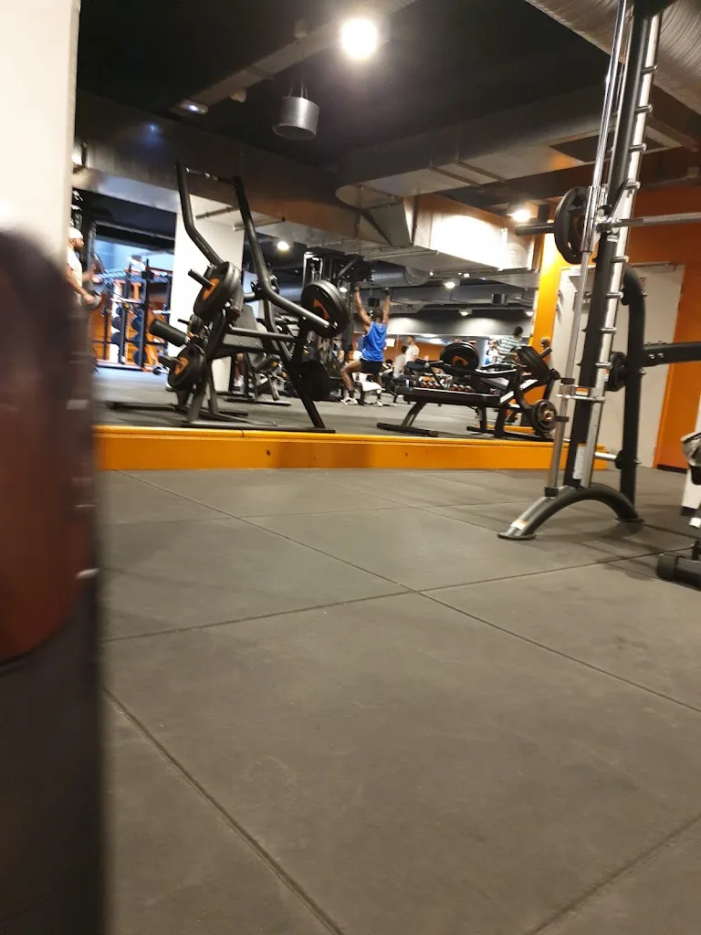 Basic-Fit - photo 2