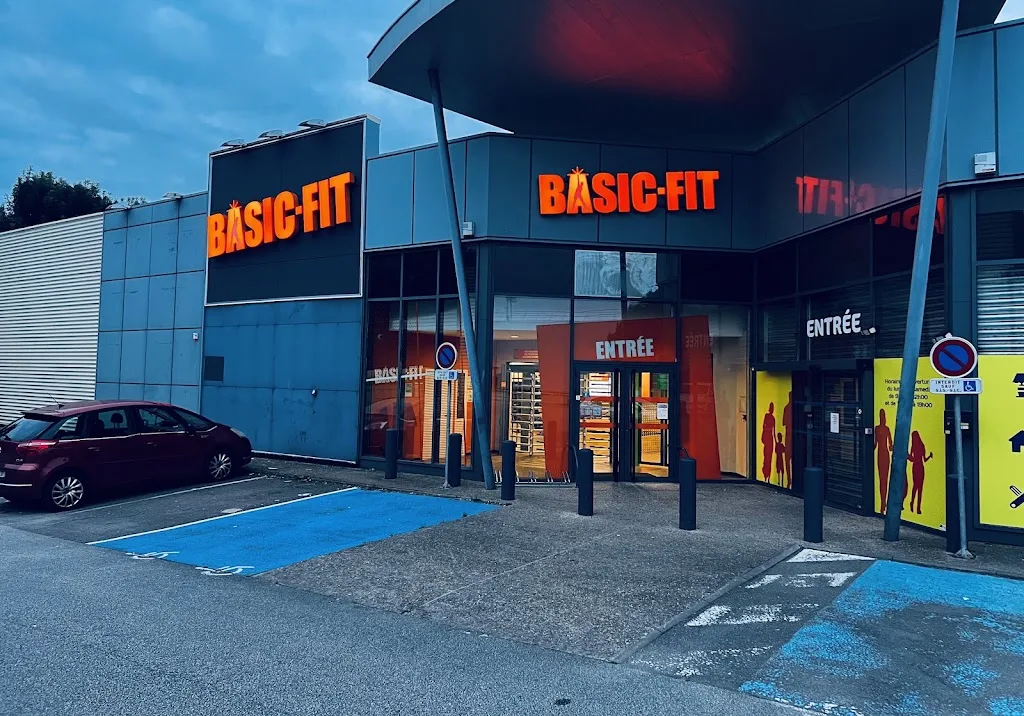 Basic-Fit - photo 1