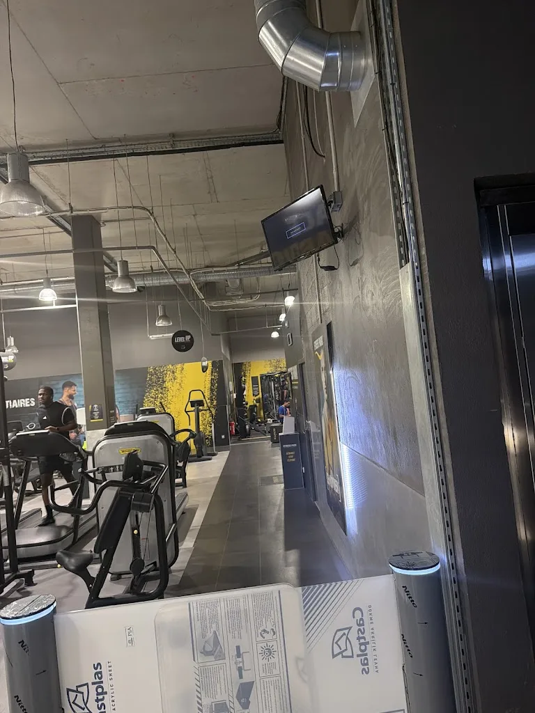 Fitness Park - Salle de sport Salon-De-Provence - photo 3