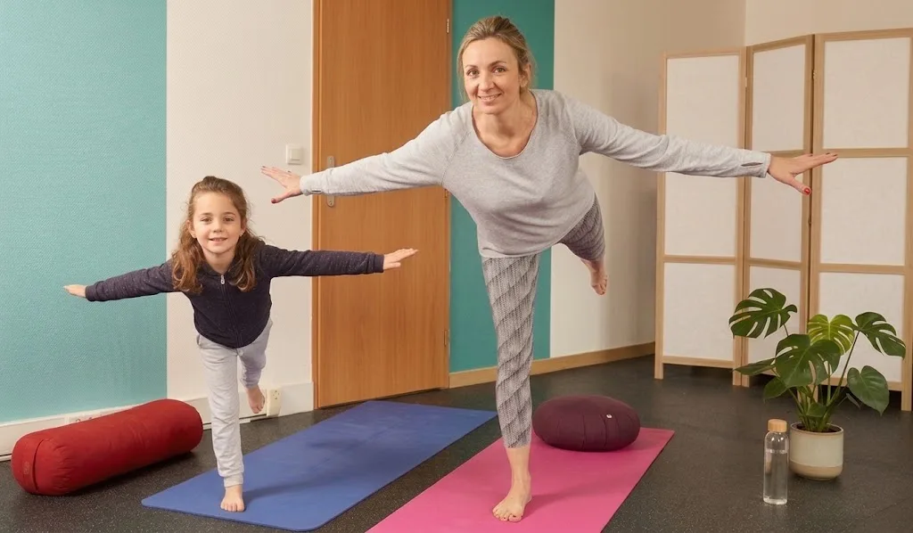 STHIRA-SUKHAM YOGA - photo 2