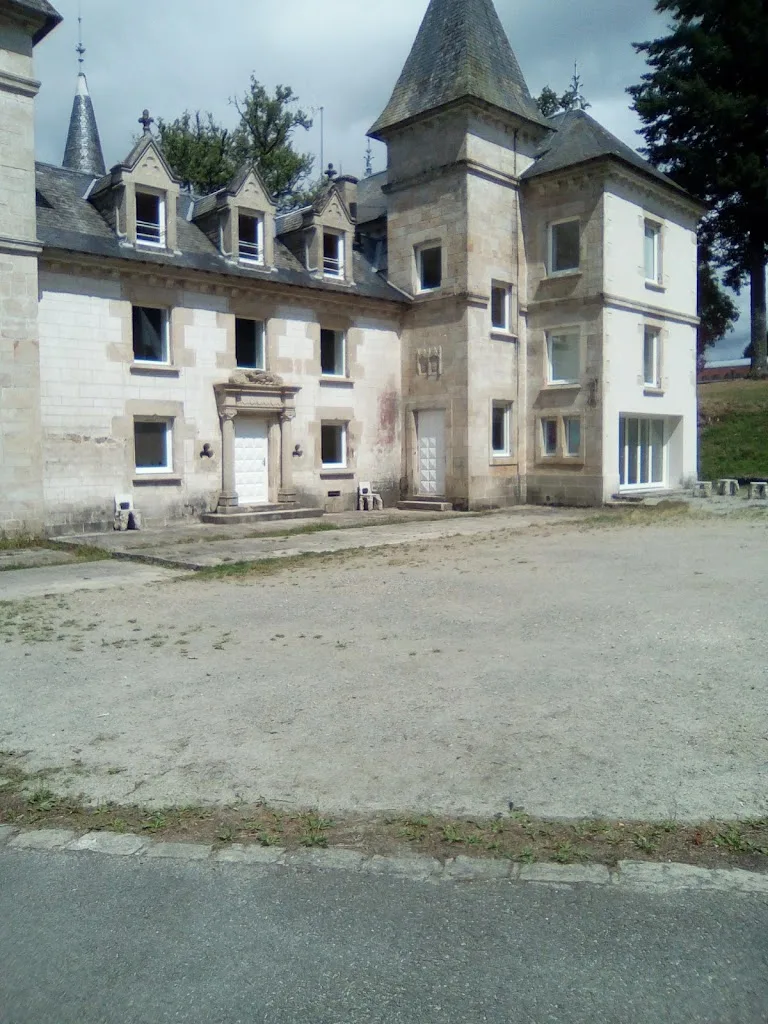 THE CLUBHOUSE - photo 3