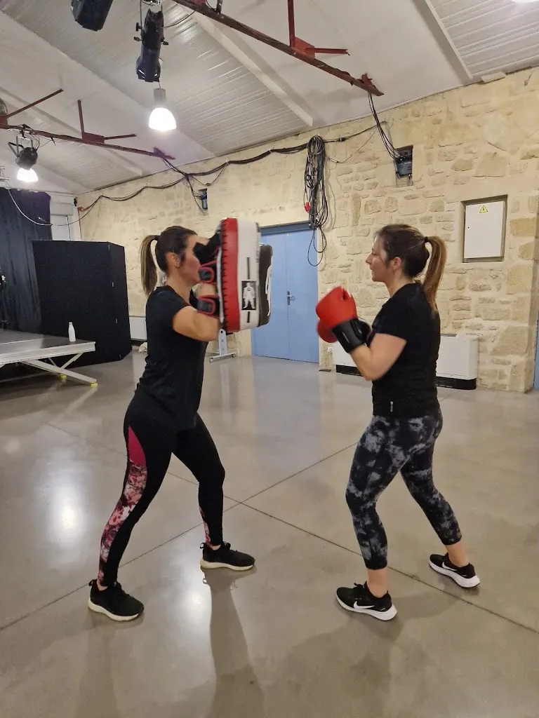 Cardio Boxing Training for Girls Montpellier et Castelnau-le-Lez Boxe pour femmes
