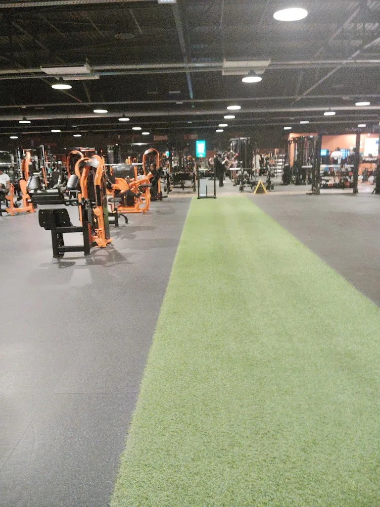 Basic-Fit - photo 1