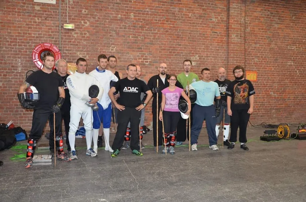 Centre d'Initiation à la Canne, à l'Escrime, à la boxe française et techniques de Rue - photo 1