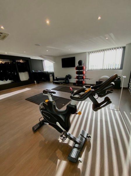 The body Ollioules - photo 1