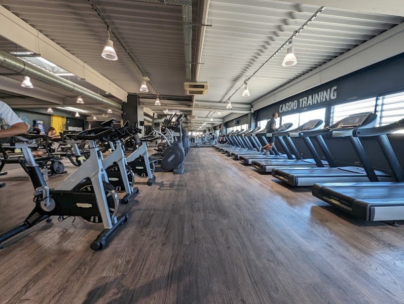 Fitness Park - Salle de sport Aubagne - photo 1