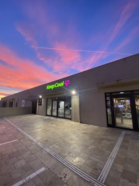 Keepcool Sainte-Maxime 💚🖤 - photo 1