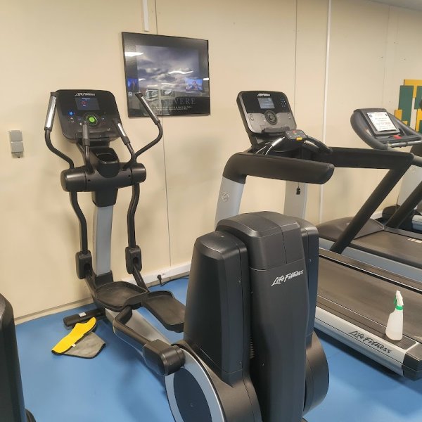 SHAPE Sports and Fitness Centre - photo 2