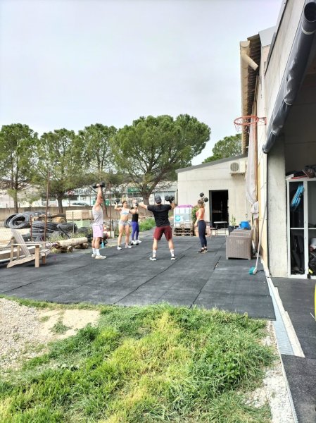 ATHLETIC SQUAD - photo 2