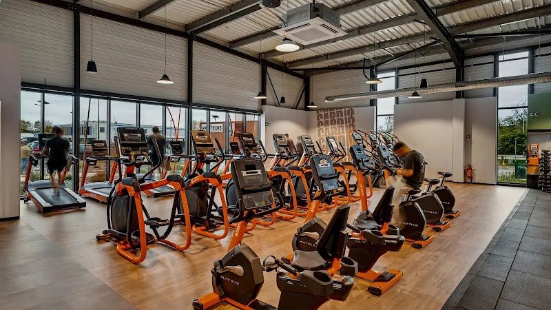 Basic-Fit 24/7 - photo 2