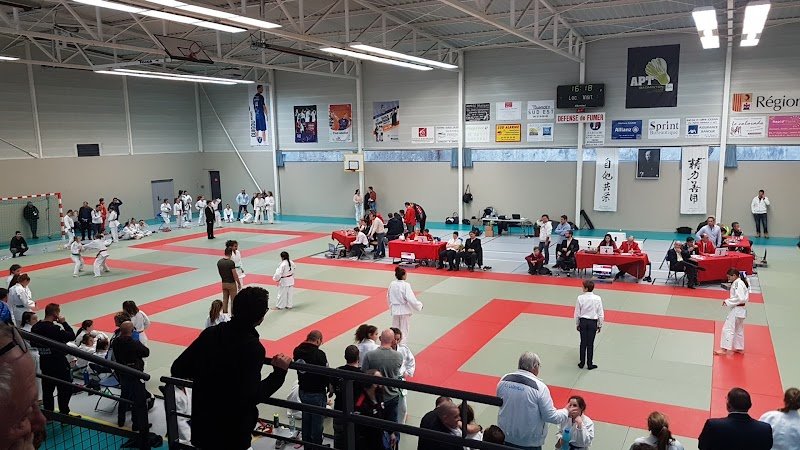 Complexe Sportif Michaël Guigou - photo 1